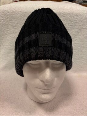 RAINFOREST Black Ribbed Knit Beanie fleece lined with Dark Gray Stripe one size